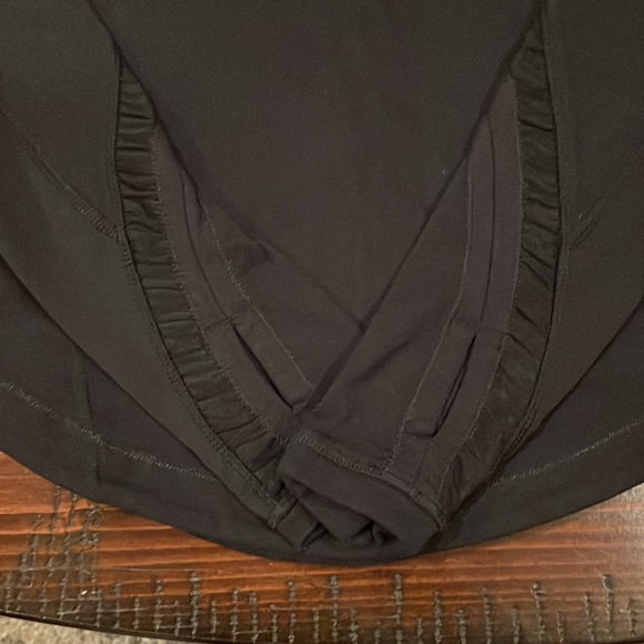 Lululemon long sleeve - Picture 3 of 8